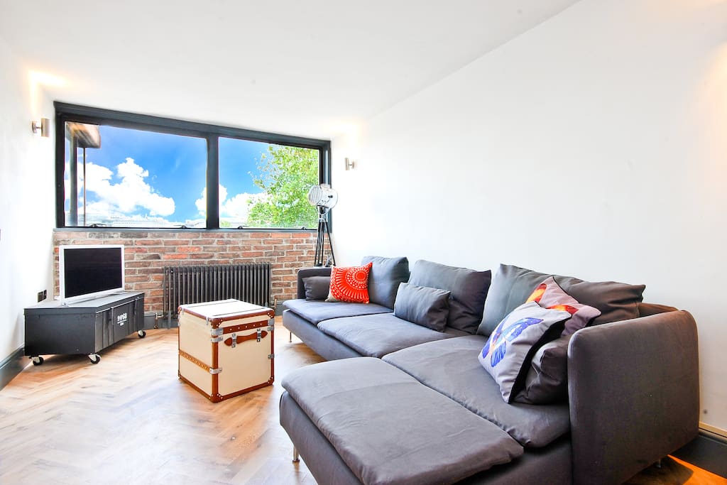 Spacious living area