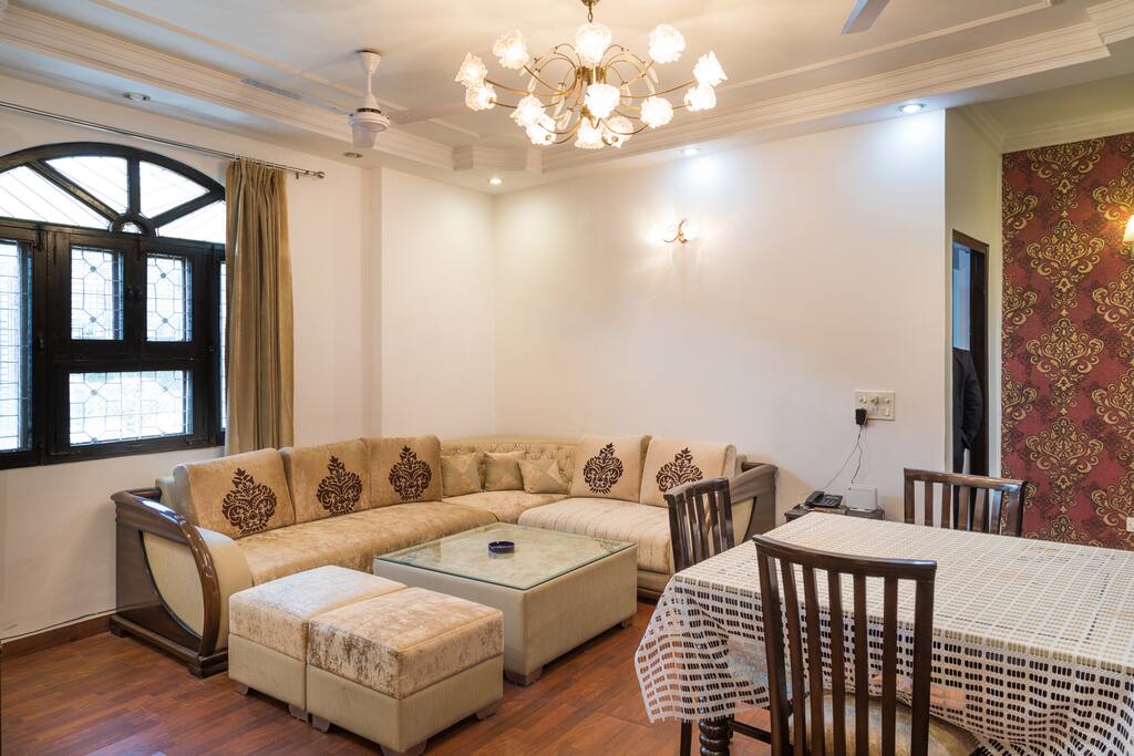 Family Lounge For An Exciting Get Together