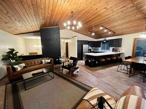 NEW! No Cleaning Fee! The Lazy Loon Retreat