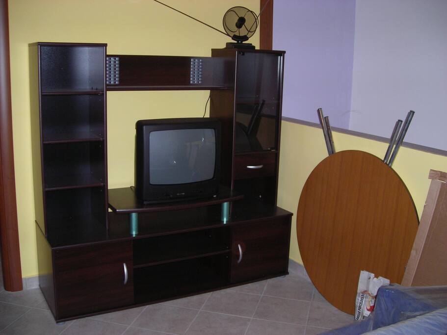 TV