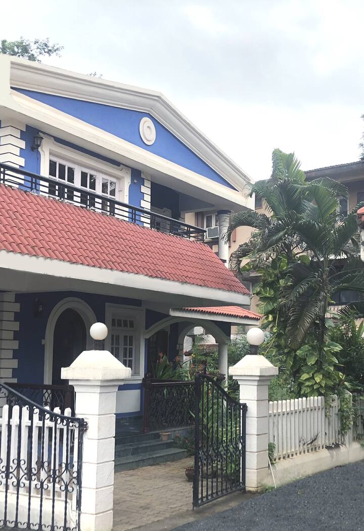 Villa Front with our Garden