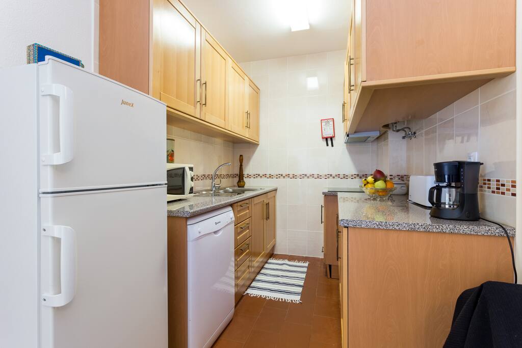 Cozinha con tudo o que necessita para se sentir em casa