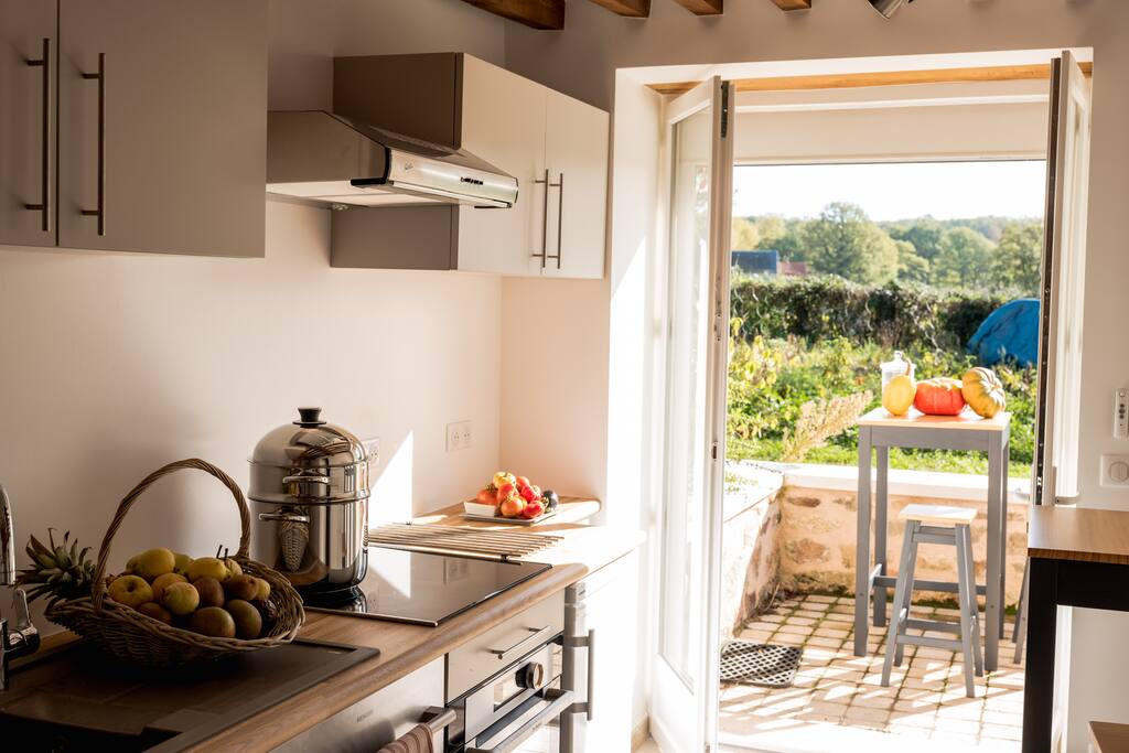 La cuisine donnant sur la terrasse