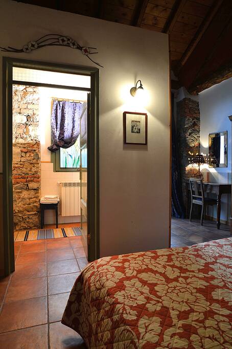 Bagno interno alla camera