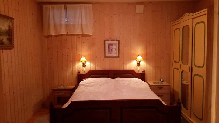 Bedroom with double bed