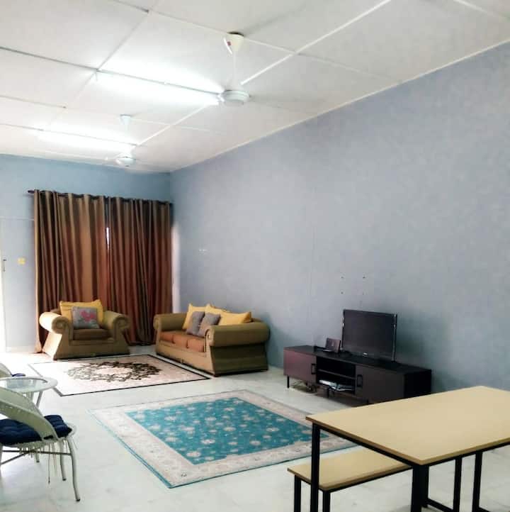 Homestay Klia Warisan Permai - Sepang
