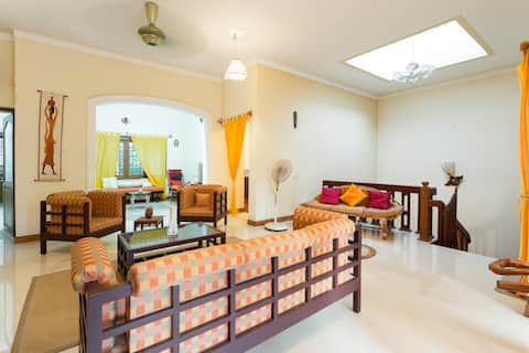 Spacious Bright Home Central Cochin - Prinsley's