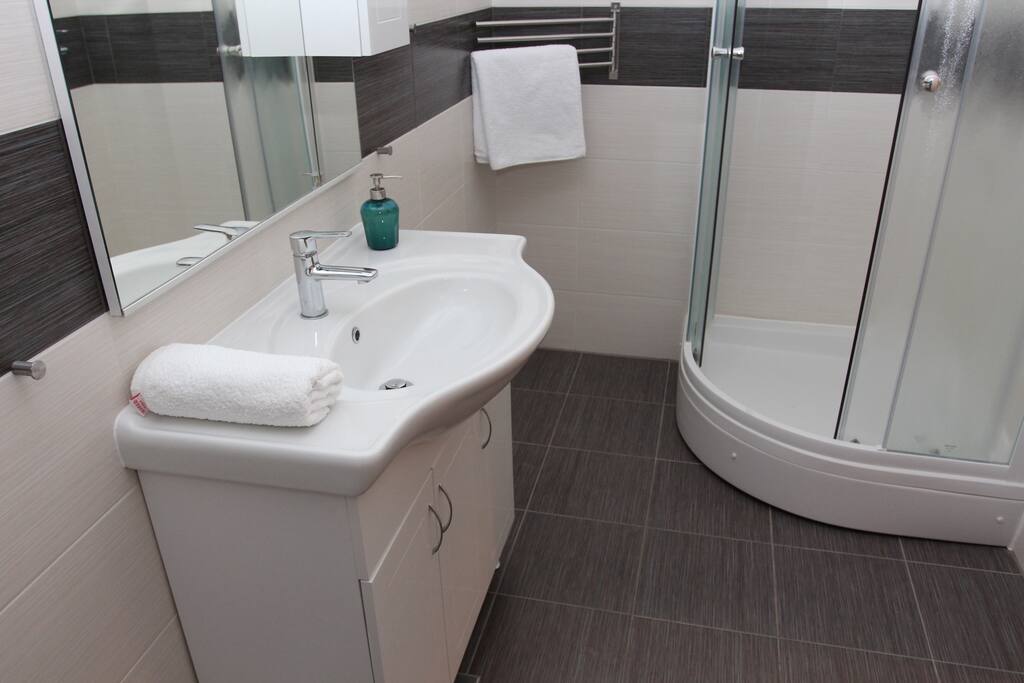 Linen and towels are included.