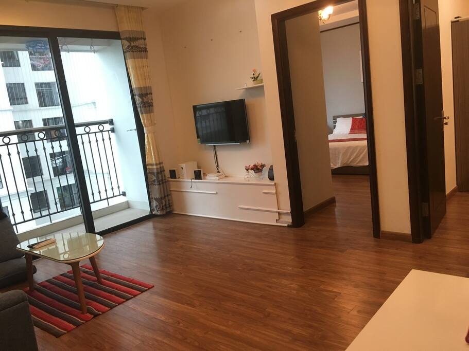 Spacious living room