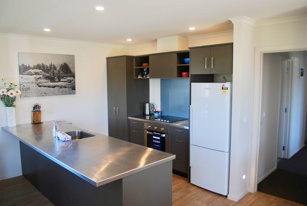 Fully equipped, modern kitchen