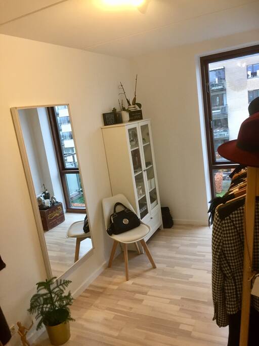 The small guest room