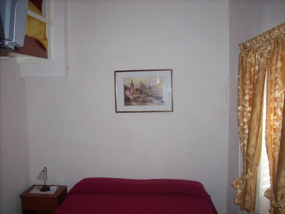 Camera con soppalco con letto per i bambini