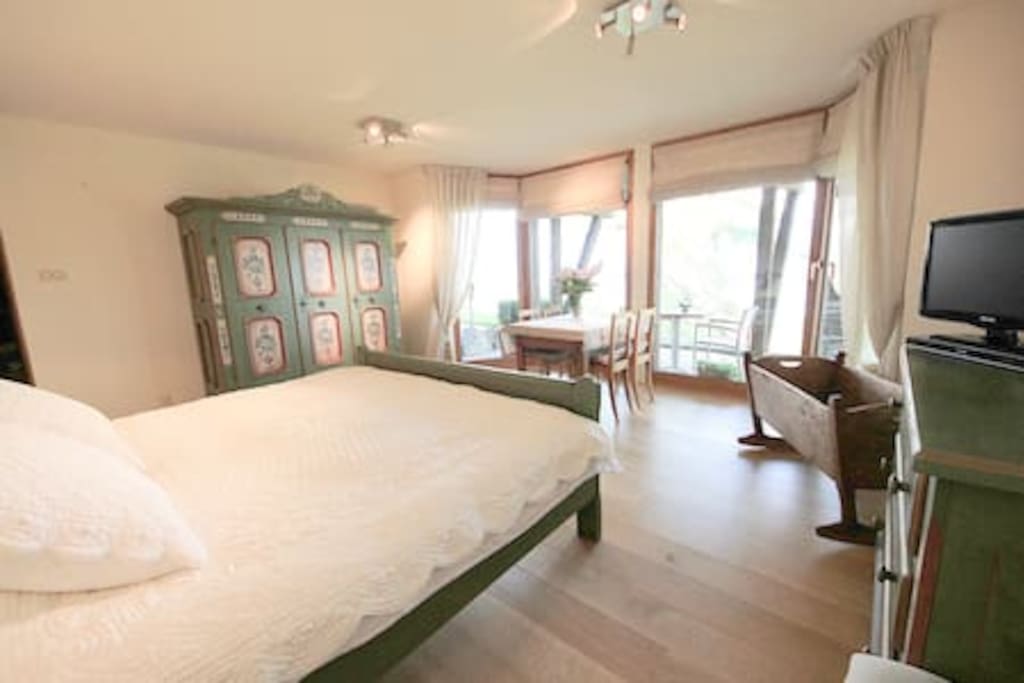 Deluxe King Suite