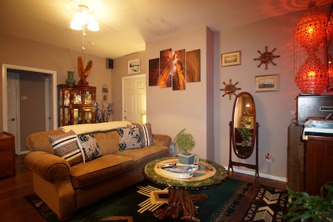 🌵Desert Oasis Guest Suite🌵 w/ View & Jacuzzi