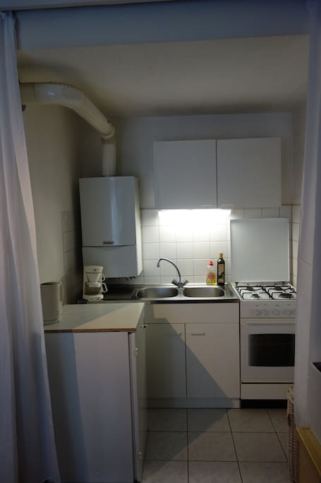 Small Kitchen with Fridge, Cooker & Dishes