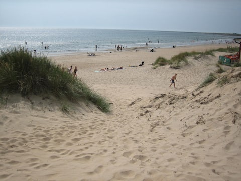 Evening sun by the sea