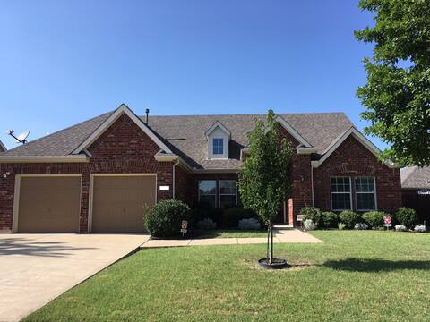 Spacious Relaxing Suburban Home
