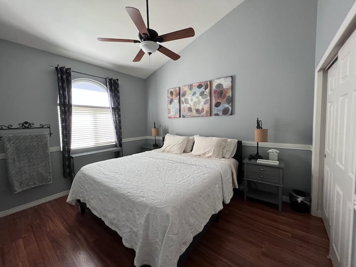 חדר שינה מס '2: קינג