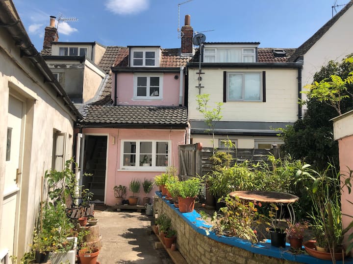 Malmesbury Holiday Rentals & Homes England, United Kingdom Airbnb