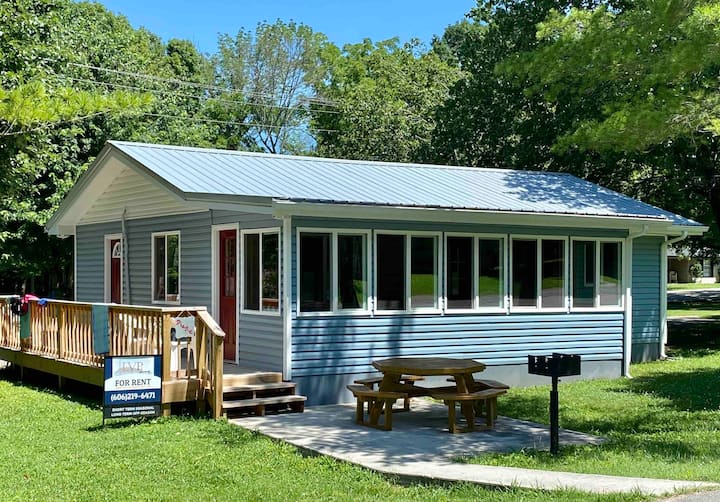 Diane At VillagerPool, Resort Dock Cottages for Rent in Somerset