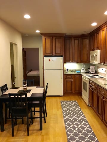 1 Bedroom Unit - South End / Fenway / Back Bay