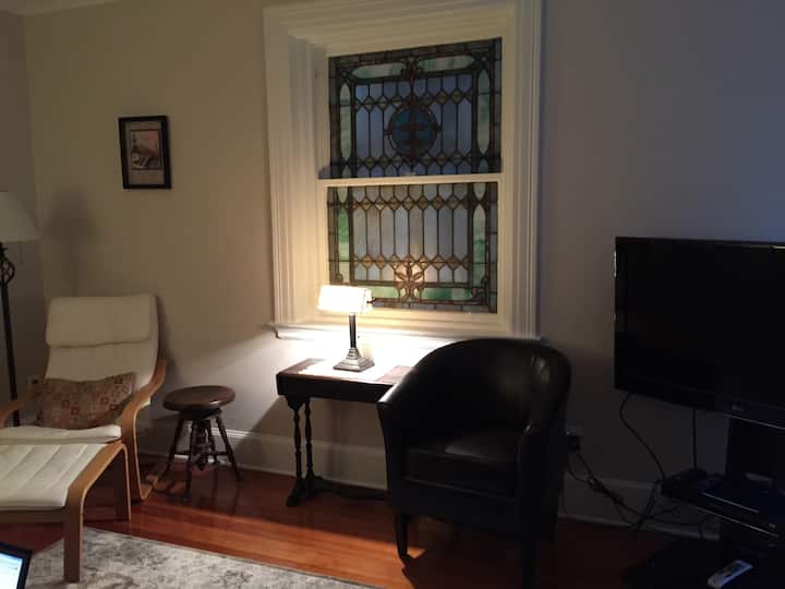 Mid-cambridge Apt In Great Location - Cambridge, MA
