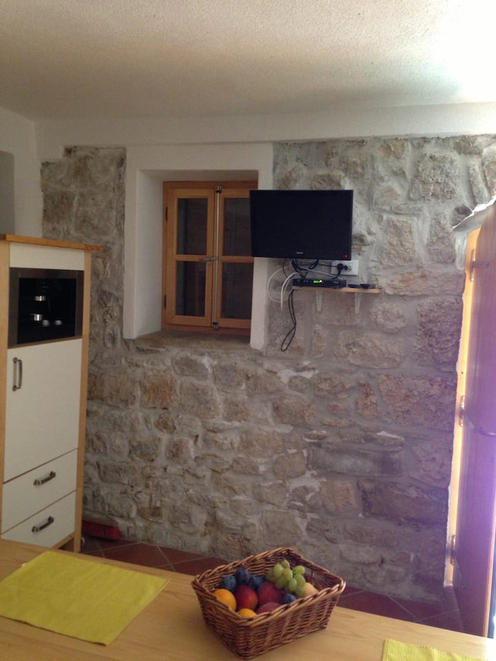 Tolles Steinhaus Bergdorf Podgora - Igrane