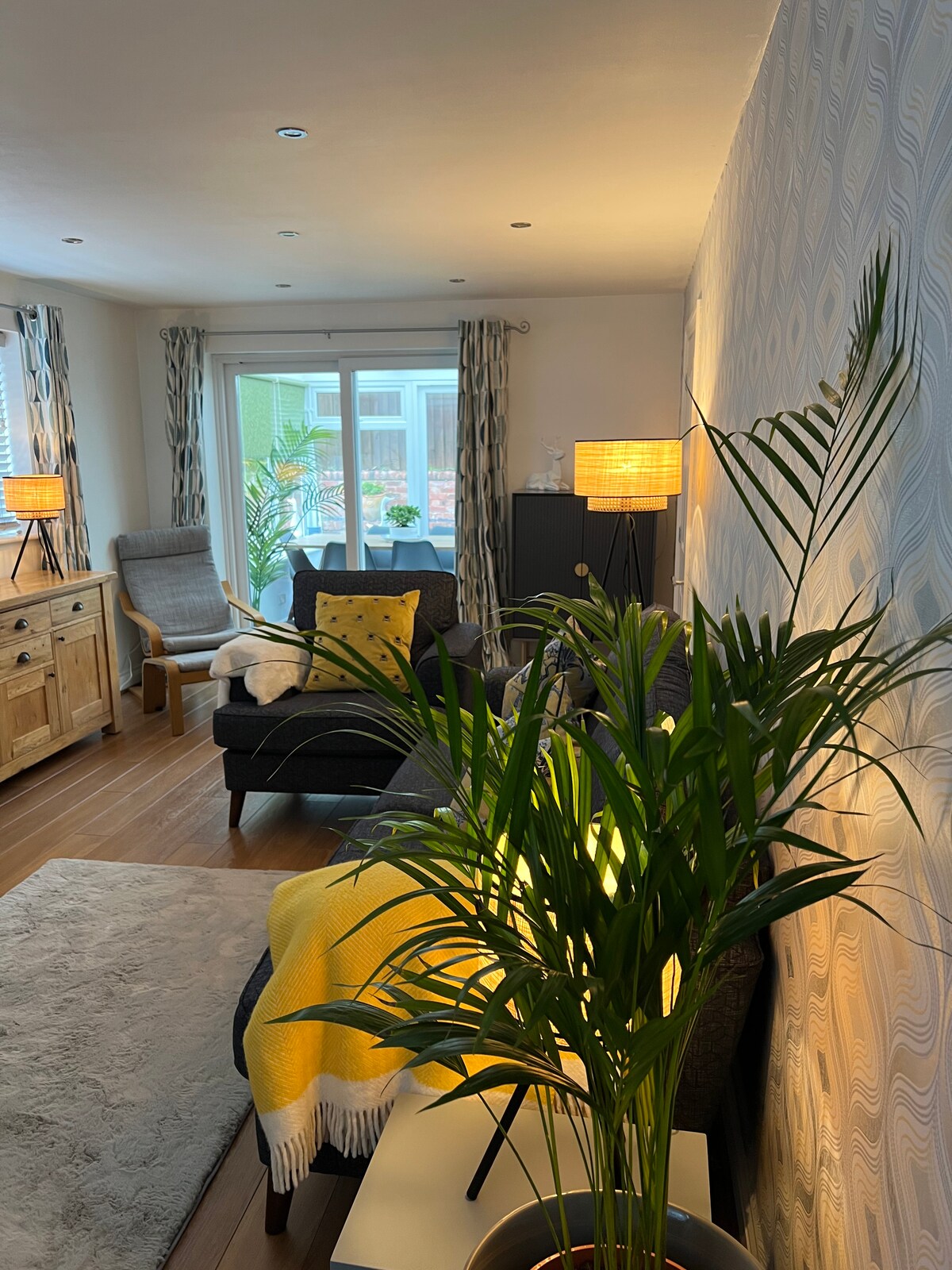 Successful Airbnb property: Monty Cottage - Exmouth Stylish Coastal Townhouse in Exmouth