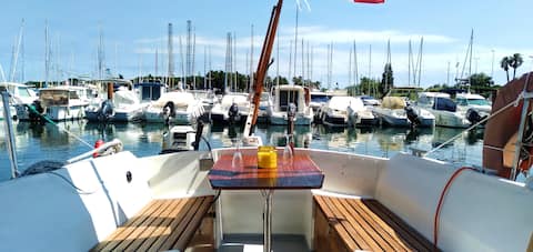 Nuits sur voilier/ location atypique/ Cap d’Agde