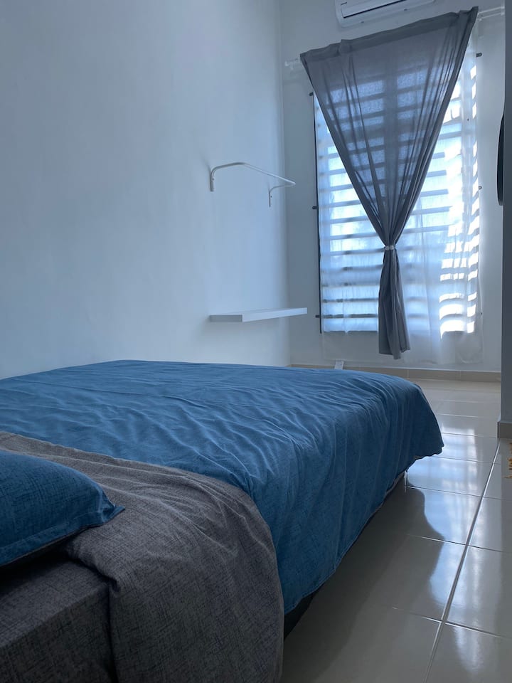 Chumba cha kulala cha tatu kilicho na kiyoyozi