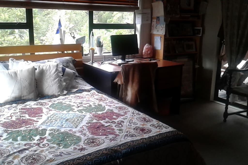 Main bedroom double bed