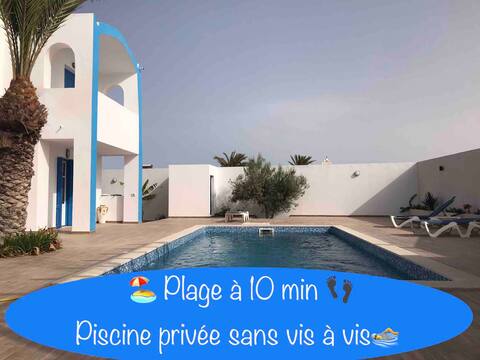 Beautiful villa with swimming pool in tourist area