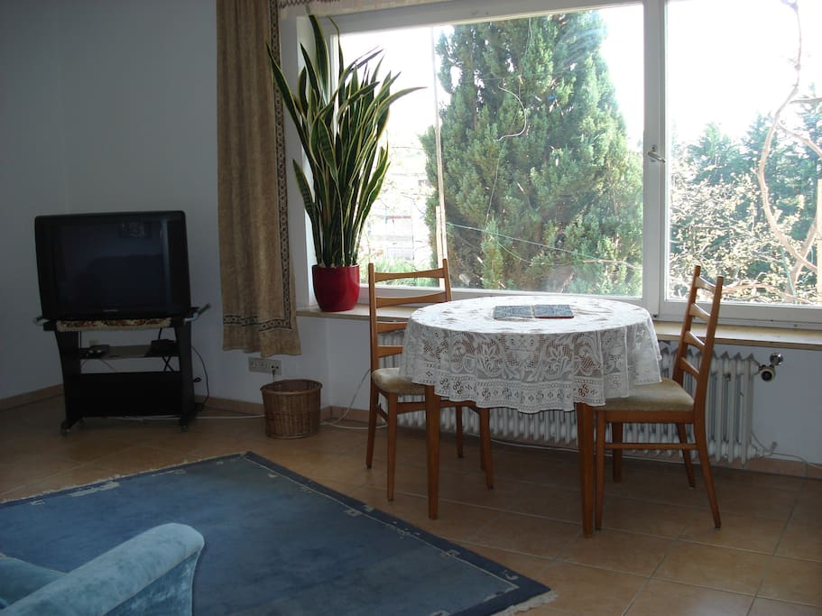 Essplatz im Wohnzimmer