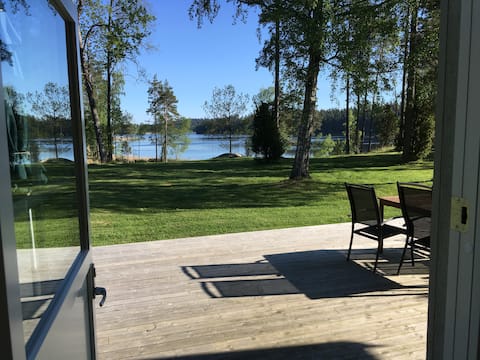 Own beach, boat, patio & big park - "North Annex"