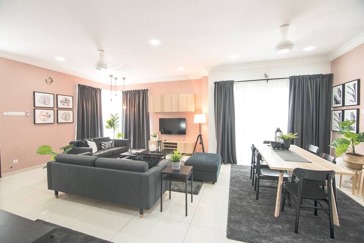 Vacation Homes Condo Rentals Airbnb