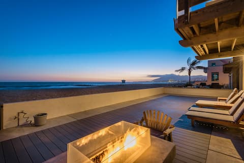 Beachfront Luxury Modern Designer House w/Pool/Gym