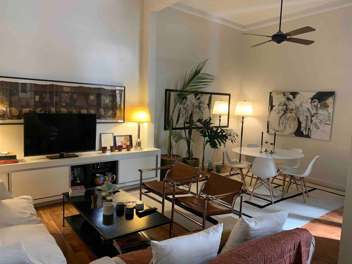 Apartment with private interior courtyard in Recoleta