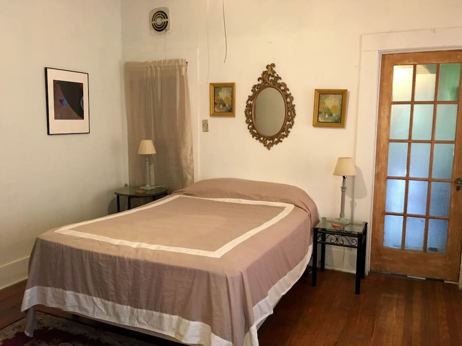 Private and quiet room. Very comfortable, brand new bed.