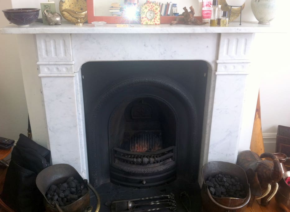 Shared use of sitting room.