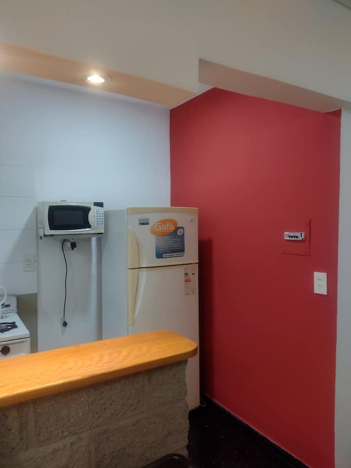 Kitnet mobiliada no centro de Buenos Aires, a 1 quarteirão do Obelisco