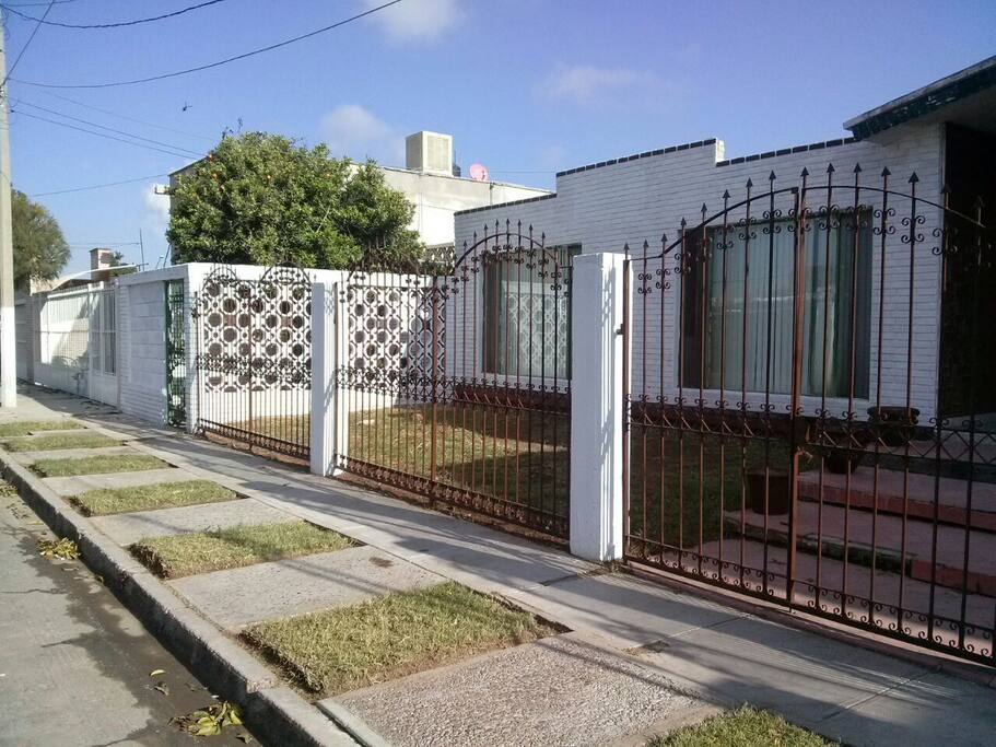 Parte de la fachada