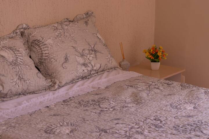 Copacabana: silêncio e conforto a 2 min da praia gallery image 4