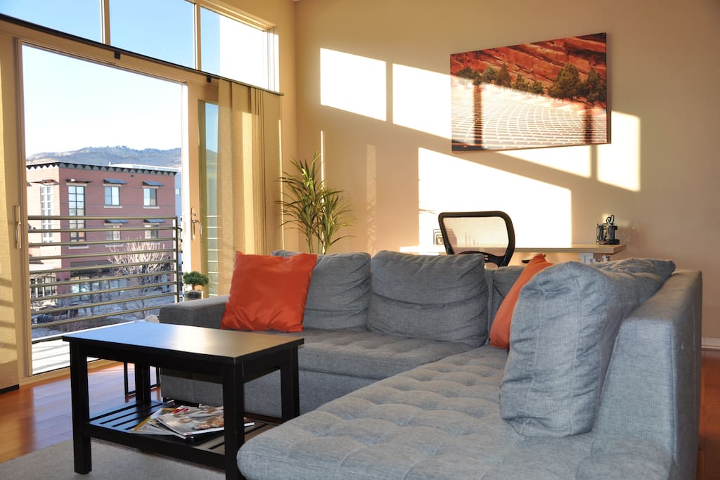 Open the sliding glass balcony doors to enjoy the fresh mountain air and let the sunshine in!
