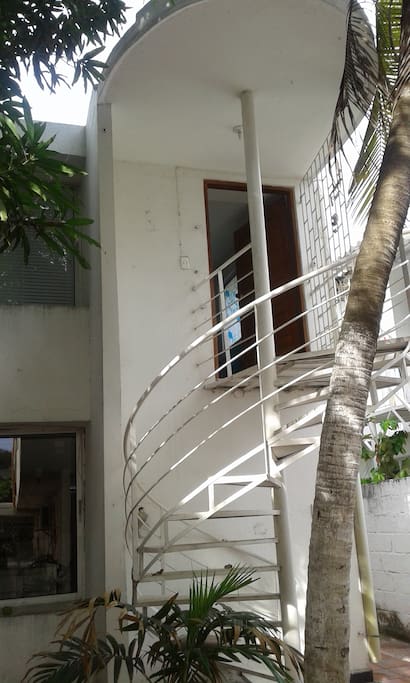 Entrada del apartamento desde afuera