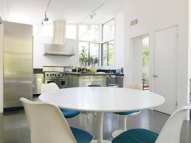 Architectural mid century home &private beach club gallery image 2