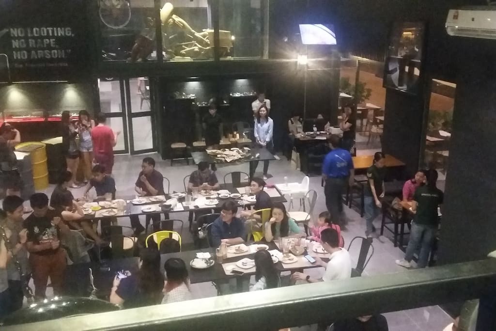 Bar & restaurant