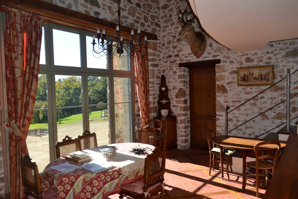 La salle à manger de la maison