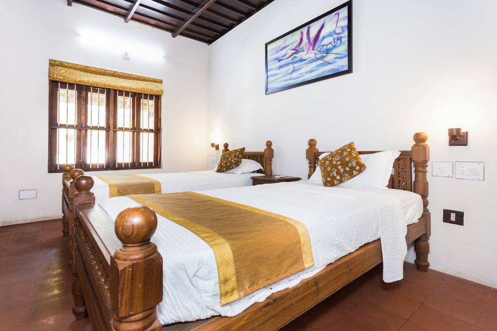 Heritage Twin Bed Room Interior