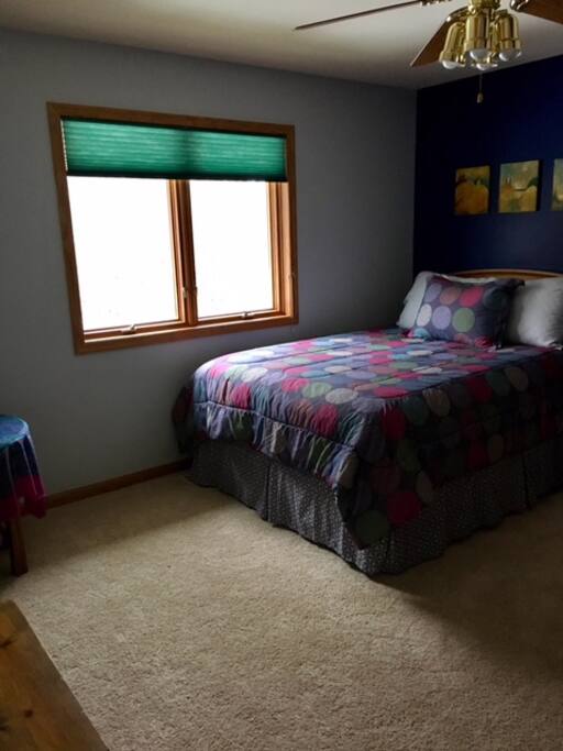 Bedroom with queen bed