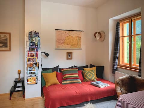 Popular Airbnb listing: Tauernstöckl - Apartment 1 in Bad Gastein